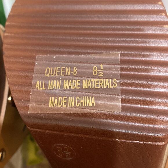 Kayleen Los Angeles Queen Studded Sandals Sz 8.5 NWOT - Picture 13 of 16